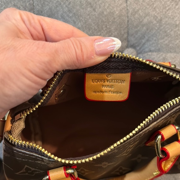 Brown Monogram Handbag - Picture 4 of 4